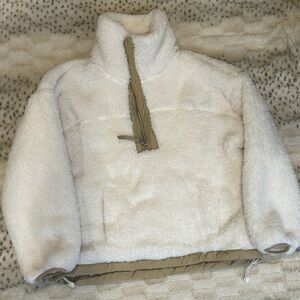 NWT Abercrombie & Fitch Cinched Sherpa Women’s Small